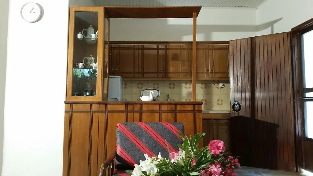 Olive Beach House Apartment Sozopoli